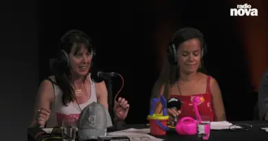 Enfin les vacances ! – Mathilde Larrère et Laélia Véron dans « La dernière »