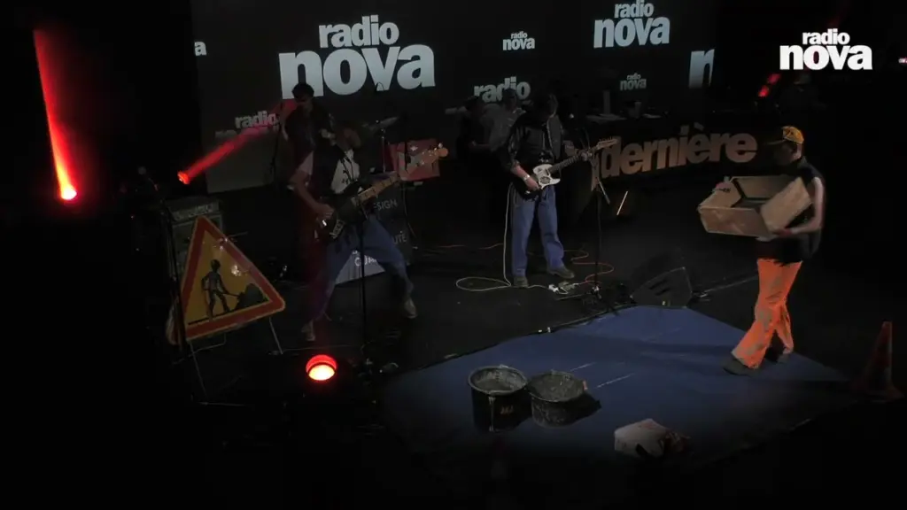 Dalle Béton, « Doudoune Sans Manche » (live) – La der de « La dernière »