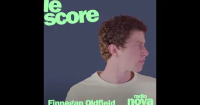 Finnegan Oldfield est l’invité du Score