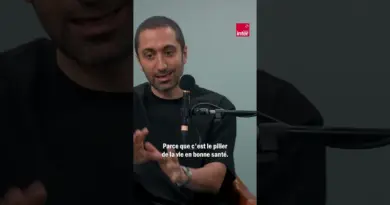 Jimmy Mohamed (Adulescence) : Apprendre à manger, bouger, dormir à l’école