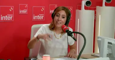 Quand Charline Vanhoenacker interviewe Léa Salamé