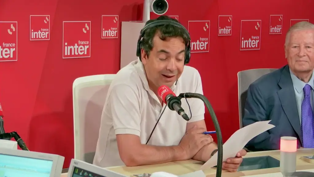 Réduire le nombre d’enseignants ou diminuer la taille des classes ? – L’édito politique de Patrick C